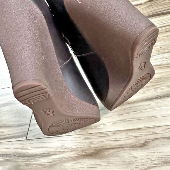 UGG | Meredith Wedge Heel Leather Booties Ankle Boots Brown | Size 7 - Picture 7 of 12